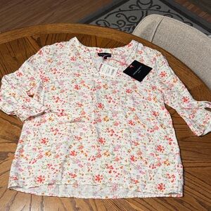 NWT Cynthia Rowley Women’s Medium Blouse with Floral Pattern